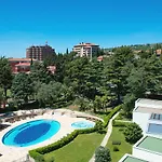 Boutique Hotel 4*