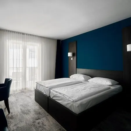 Boutique 4* ポルトローシュ