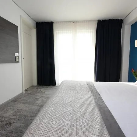 Boutique 4* ポルトローシュ