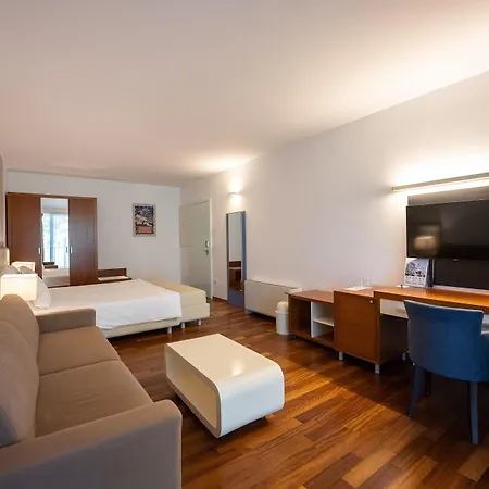Boutique Hotel 4*
