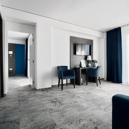 Boutique 4* ポルトローシュ